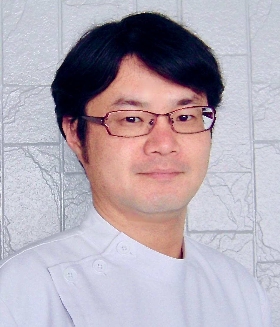 にしだ鍼灸治療院の西田先生がさくら整骨院を推薦している写真